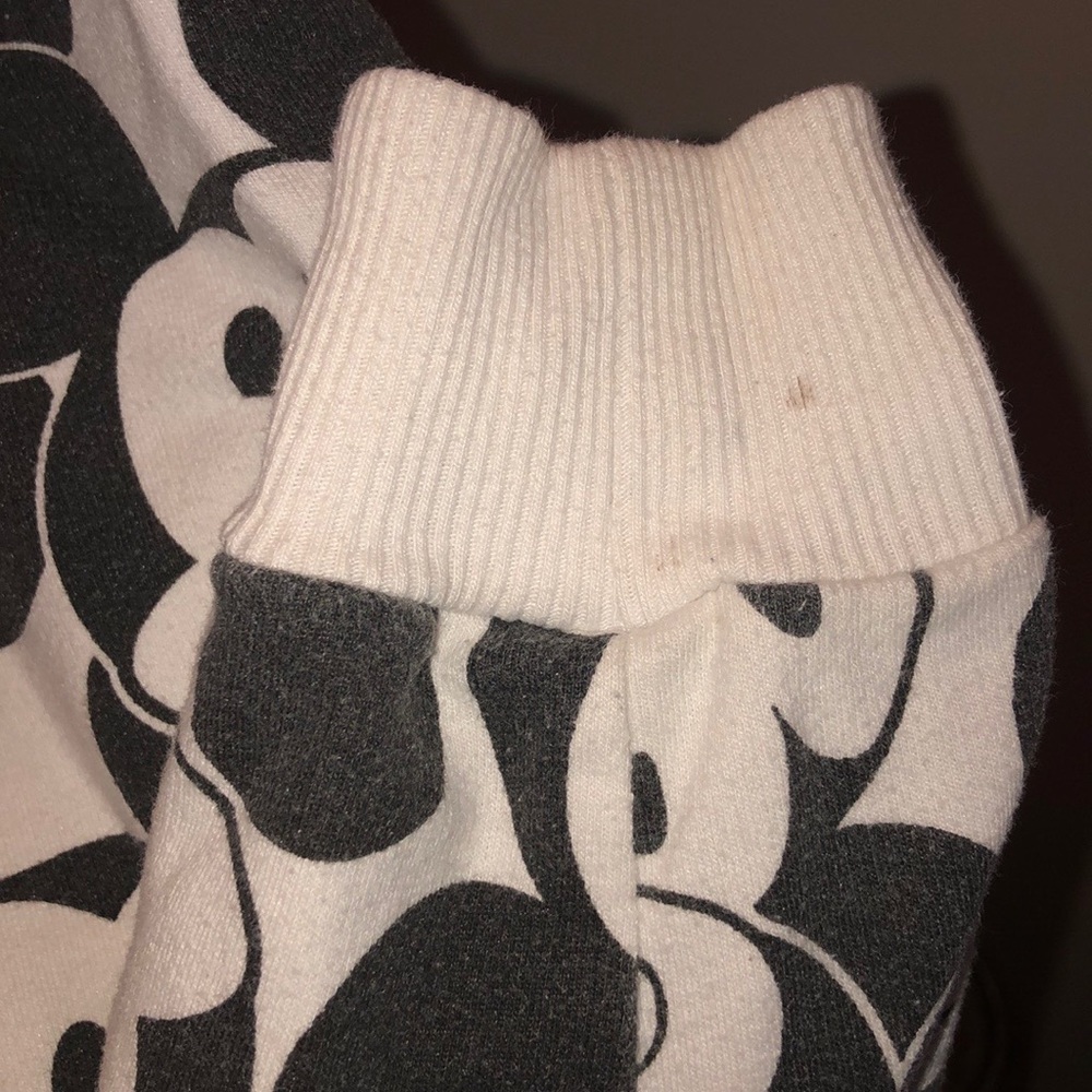 Disney Sweater - Picture 7 of 7
